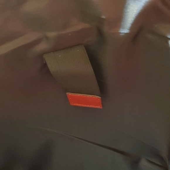 Chic Maroon Crocodile-Patterned Computer Tote Bag 13 X 17 - Picture 5 of 12